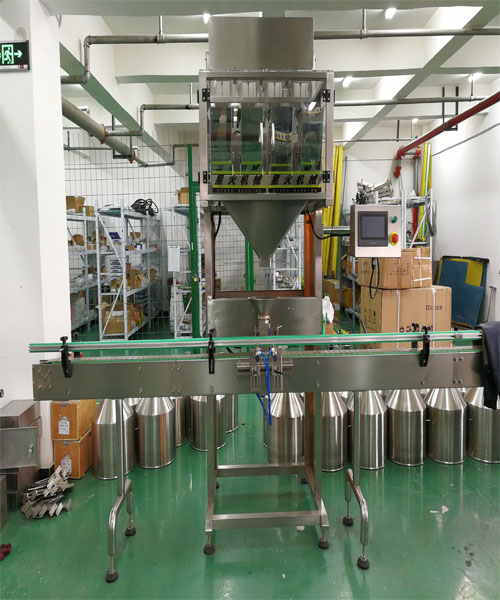 顆粒膏體灌裝機車間圖