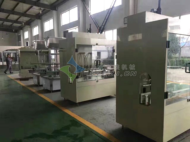 防腐蝕性液體灌裝機整機廠房內實拍展示