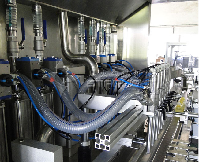 ����ˮҺ�w���b�C���b�^����չʾ