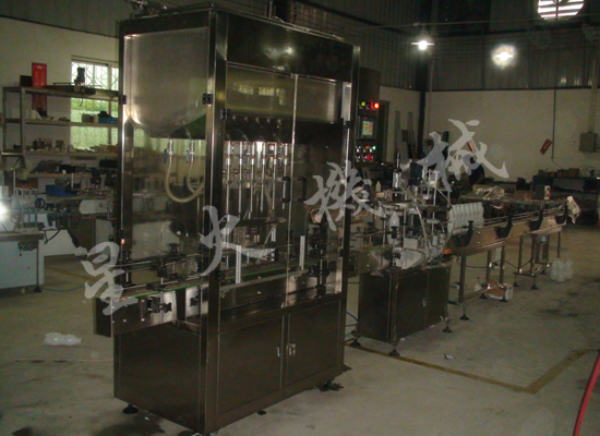 4頭自流式灌裝旋蓋噴碼貼標收縮線